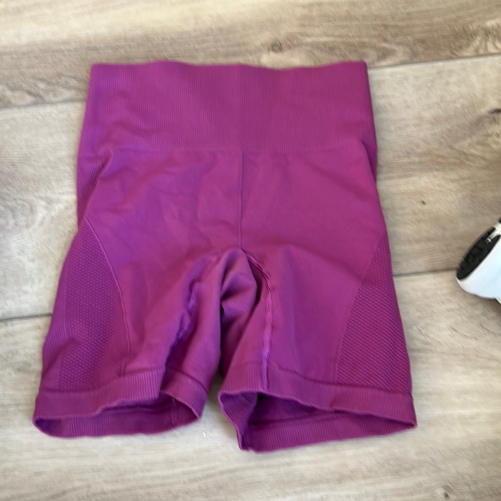 Lululemon biker short